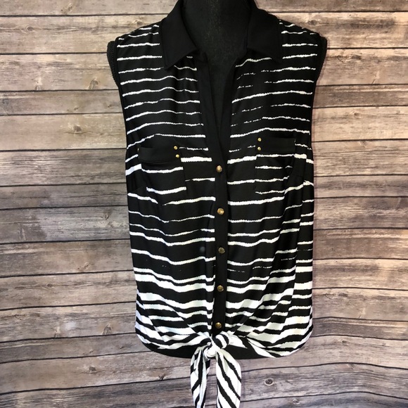 Roz & Ali Tops - Roz & Ali tie front tank top